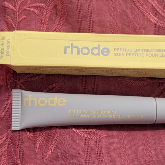 Passionfruit Jelly Peptide Lip Treatment Rhode - Discontinued - New In Box - Picture 10 of 11